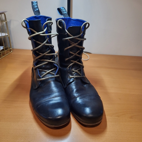 FLUEVOG Radio Boot - Picture 1 of 5